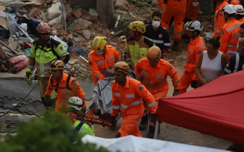 Desabamento do prédio de lar de idosos provoca 12 mortes
