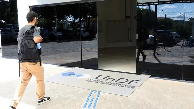 UnDF puxa matrículas na rede de graduação pública