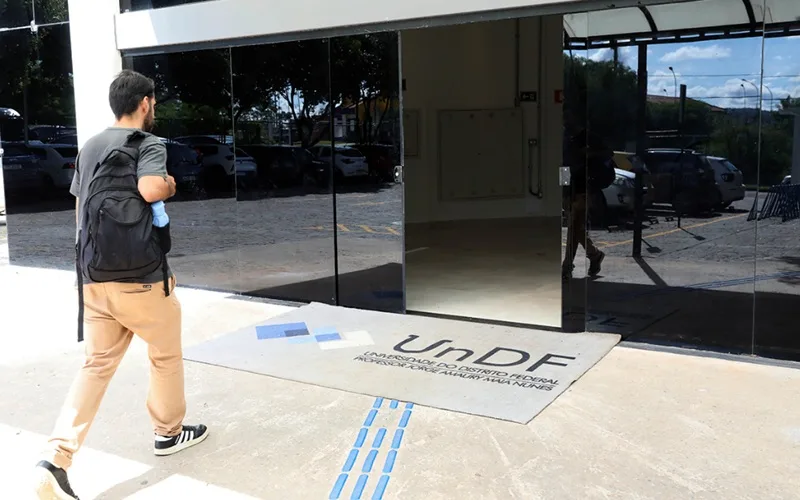 UnDF puxa matrículas na rede de graduação pública