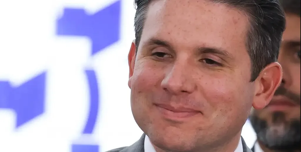 Hugo Motta, presidente da Câmara dos Deputados, durante pronunciamento à Imprensa sobre os entendimentos em tornmo da PEC da Segurança/Lula Marques/Agência Brasil