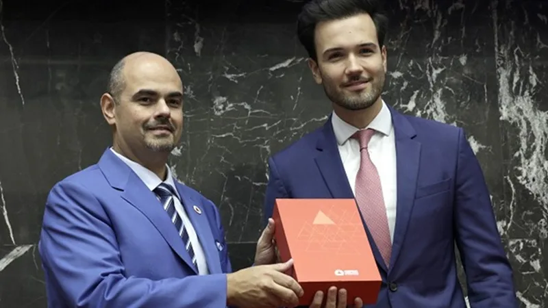 Zema renunciou ao governo de Minas Gerais