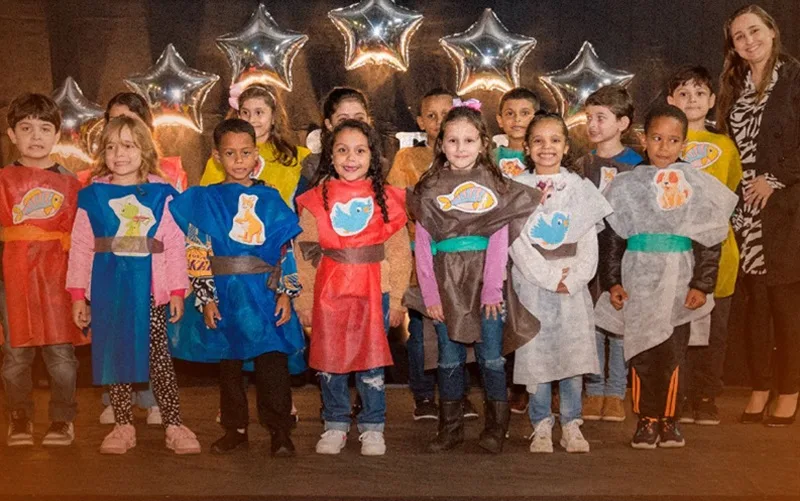 Sarau literário escola educação Pirapetinga Misto Brasil