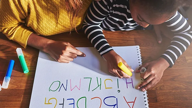 Alfabetização, ensino bilingue e atrevimento sadio
