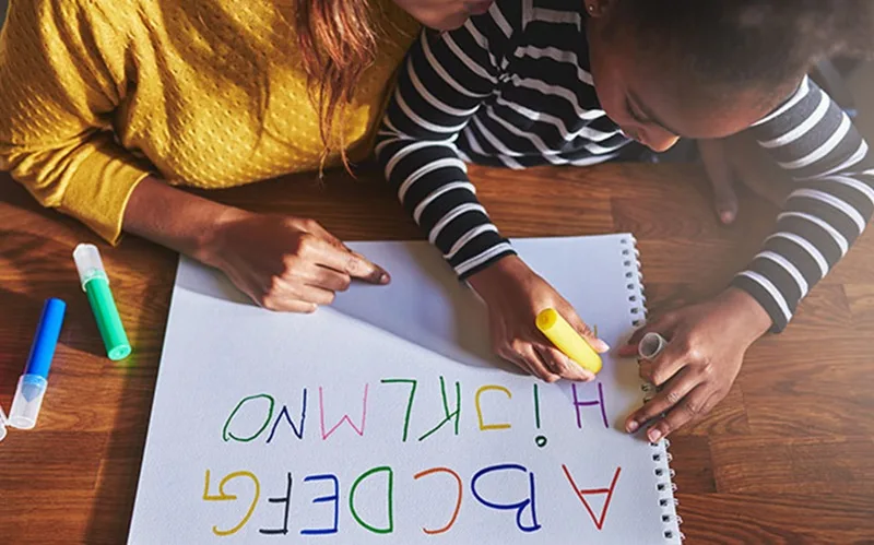 Alfabetização, ensino bilingue e atrevimento sadio