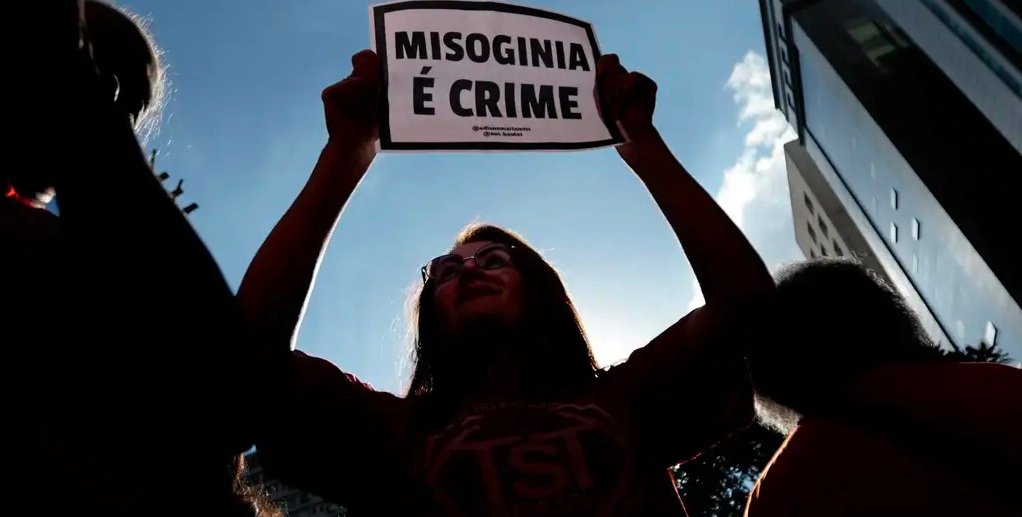 Manifestantes participam do ato Brasil sem Misoginia, no MASP na avenida Paulista, em São Paulo/Paulo Pinto/Agencia Brasil