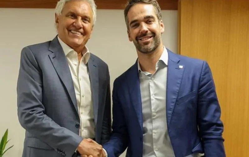 Caiado se encontra com Leite, que reclama da anistia