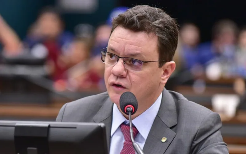 Deputado do PT eleito para assumir o TCU
