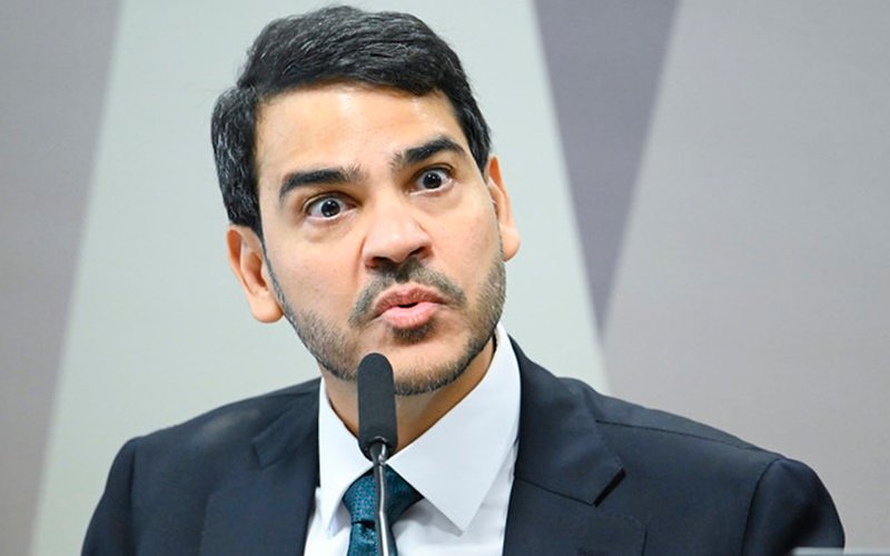 STF deve exercer a autocontenção, diz Jorge Messias