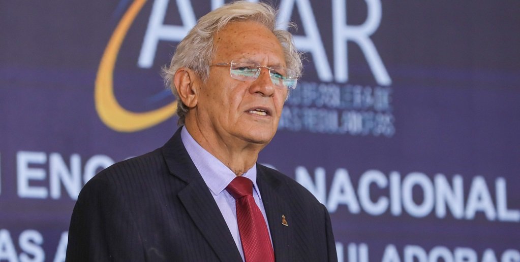 Raimundo Ribeiro, presidente da Adasa, durante evento que marcou o papel da regulação em encontro de agências reguladoras/Paulo H. Carvalho/Agência Brasília