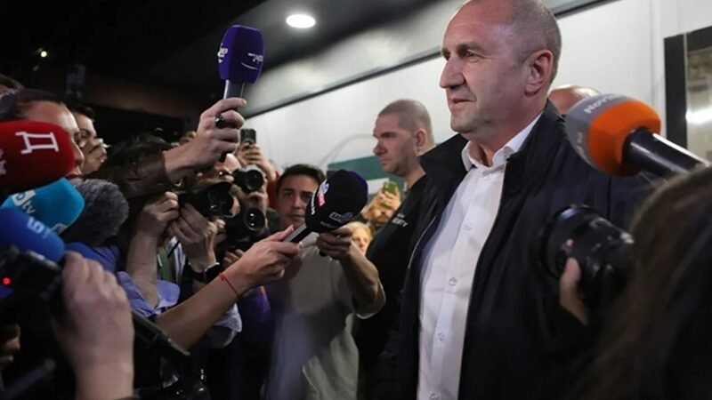 Parlamento da Bulgária aprovou o novo primeiro-ministro