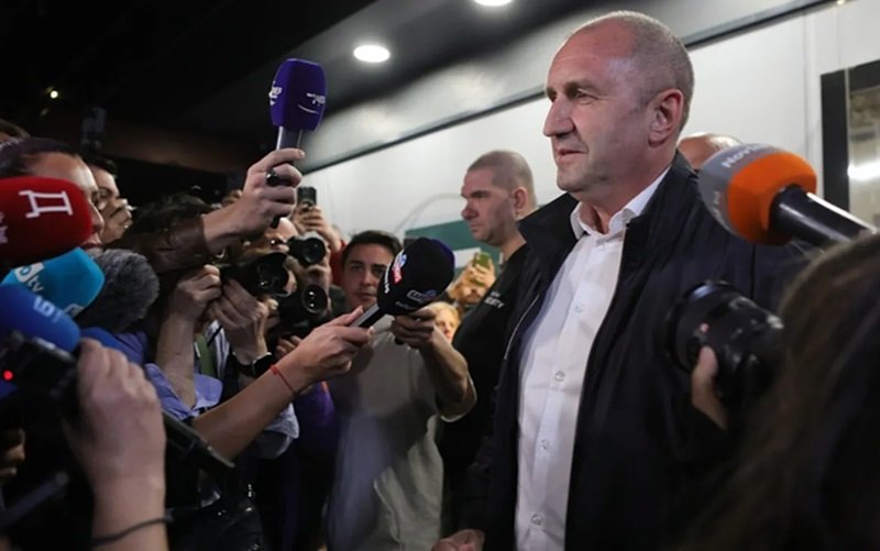 Parlamento da Bulgária aprovou o novo primeiro-ministro