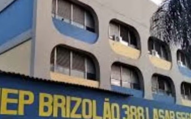 Explosão de bomba fere dez alunos em escola no RJ
