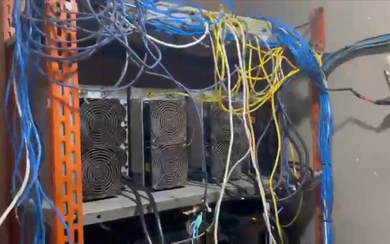 Mineradora de criptomoedas descoberta em Arniqueiras
