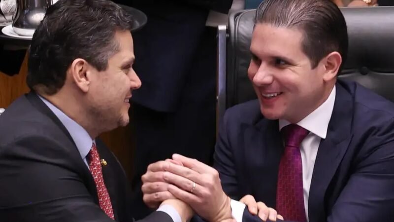 Davi Alcolumbre, presidente do Senado, e Hugo Motta, presidente da Câmara, durante sessão dos 200 anos da Câmara/Lula Marques/Agência Brasil
