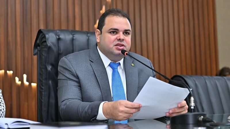 Presidente da AL é o novo governador do AM