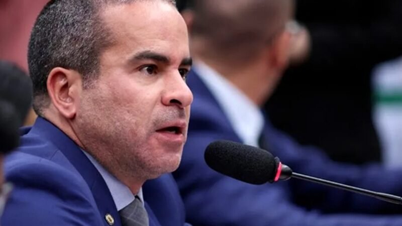 Fred Linhares diz que faltou porque estava doente
