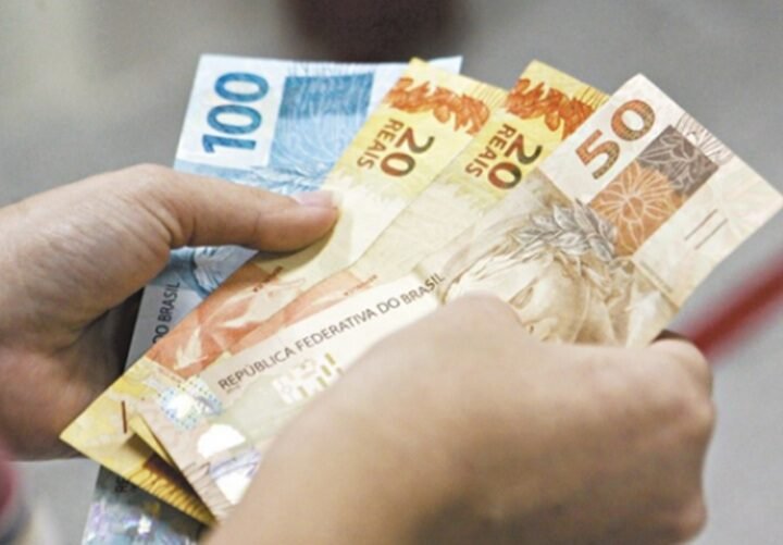 Crédito consignado eleva dívida das famílias