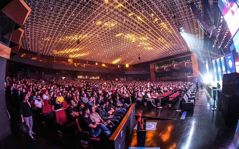 Evento de tecnoilogia reúne estudantes e empreendedores