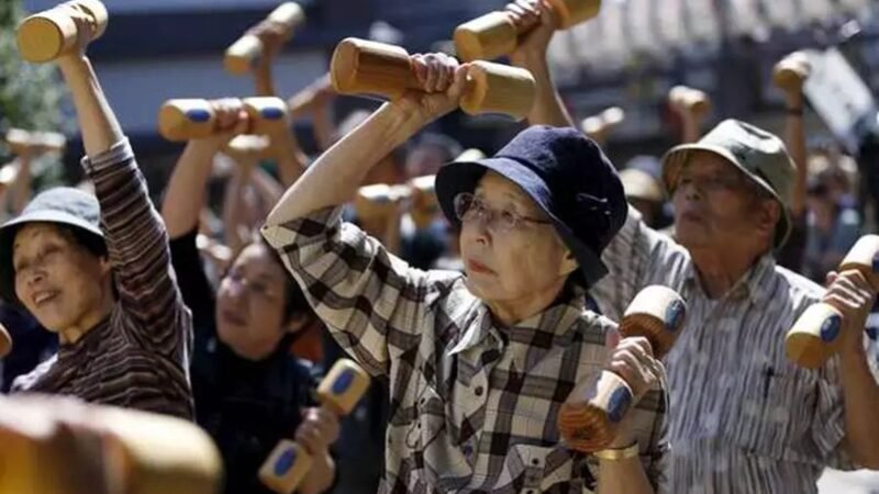 Japão adota “marombeiros” para cuidar de idosos