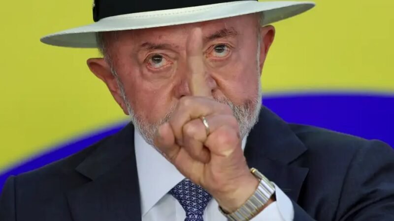 Lula da Silva durante assinatura da Medida Provisória do Novo Desenrola Brasil/Fabio Rodrigues-Pozzebom/Agência Brasil