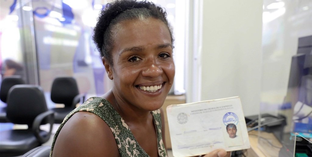 Cristiana Leite da Silva foi até a Agência do Trabalhador, que registrou 1,3 mil contratações no DF em 2026/Lúcio Bernardo Jr./Agência Brasília