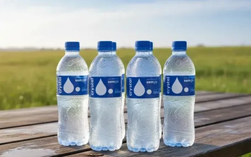 Anvisa manda retirar lote de água mineral da Crystal