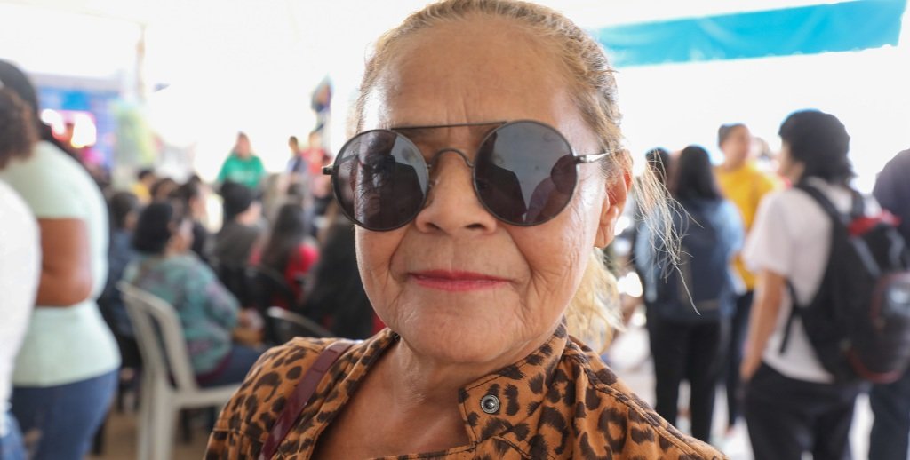 Eva Conceição mora em Ceilândia e disse que gostou da 5ª edição do GDF na Sua Porta, porque facilitou as consultas médicas/Paulo H. Carvalho/Agência Brasília