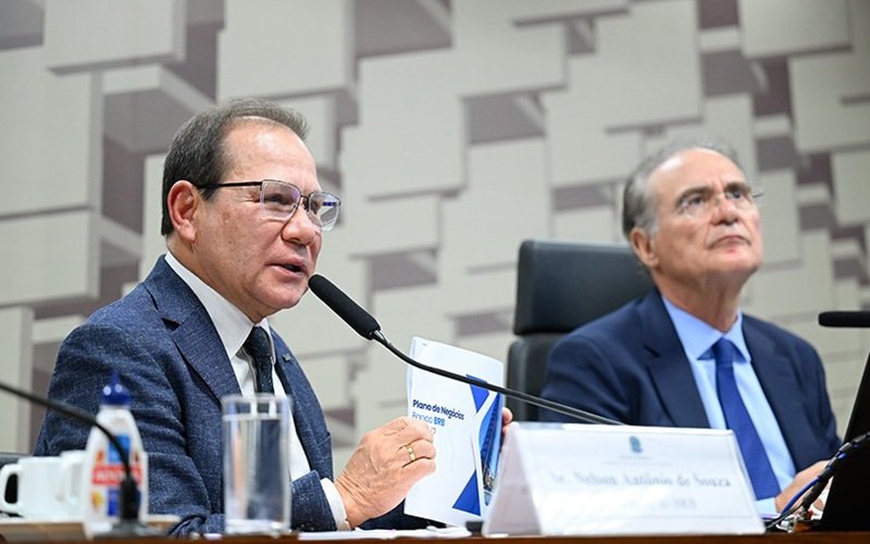 Senadores do DF criticam acordo para salvar o BRB