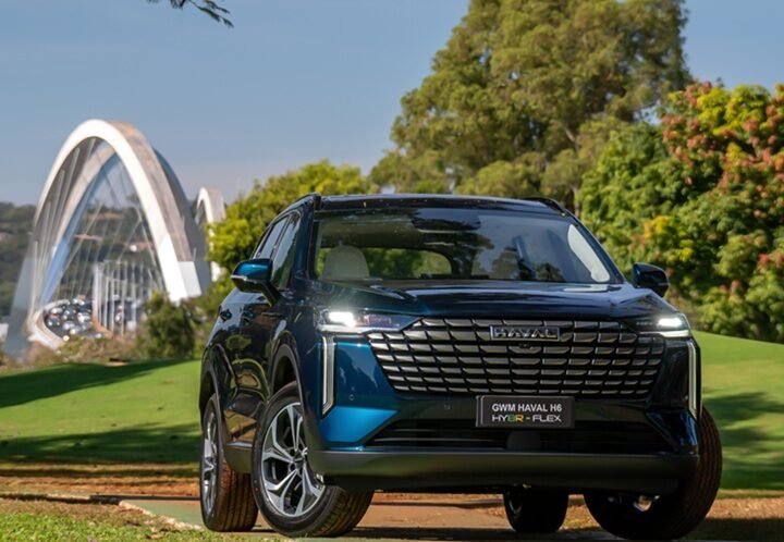 Primeiro híbrido plug-in flex fabricado no Brasil