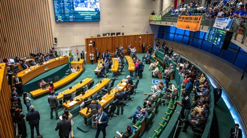 Comissão questiona 37 pontos do orçamento do DF