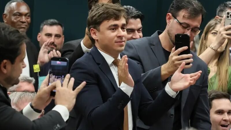 Nikolas Ferreira durante votação da PEC na CCJ da Câmara, proposta que reduz a maioridade penal/Lula Marques/Agência Brasil