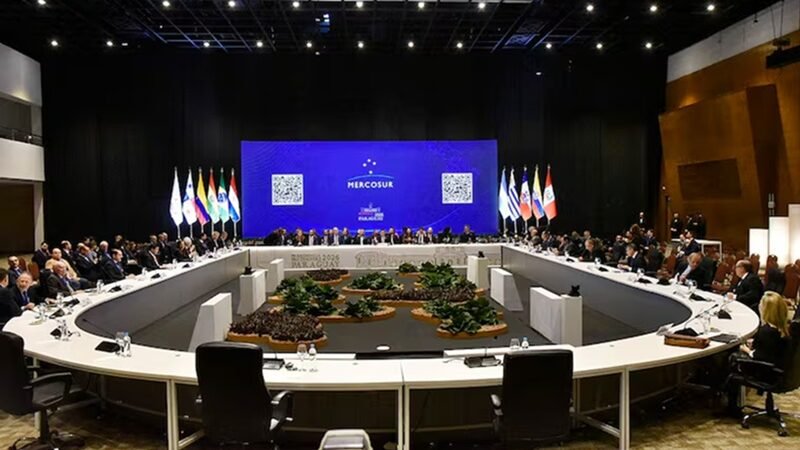 Sem Milei, Cúpula do Mercosul abre negociações com o Japão