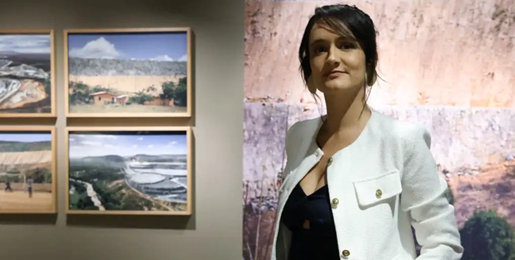 Ísis Medeiros está com a exposição Zona de Sacrifício, sobre a exploração de lítio no Vale do Jequetinhonha, na galeria Mestre Vitalino, no Rio/Rovena Rosa/Agência Brasil