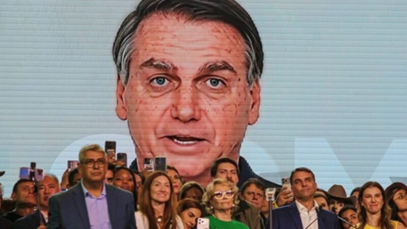 Bolsonaso diz que não autorizou imagem de IA usada pelo filho