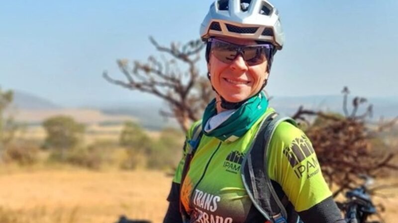 Expedição de bike para avaliar secas e queimados no Cerrado