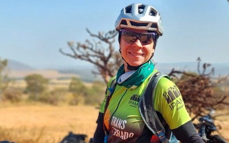 Expedição de bike para avaliar secas e queimados no Cerrado