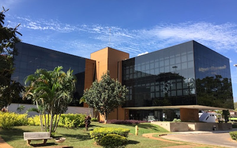 Ex-secretário e indicado ao Senado são alvos da Polícia Federal