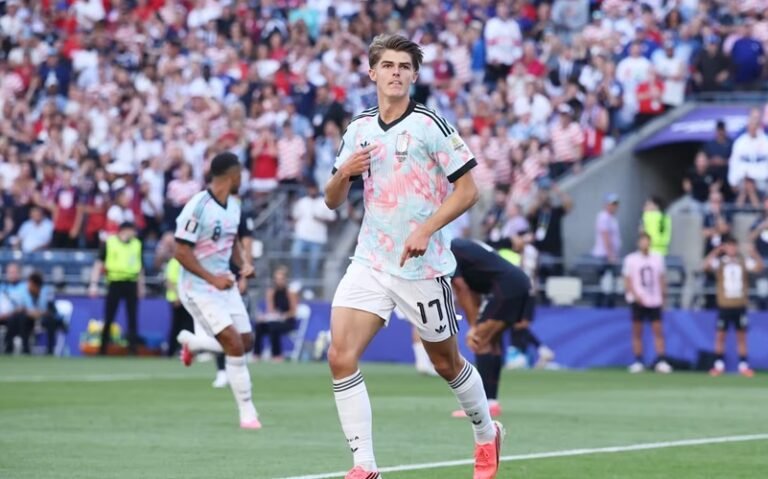 Espanha e Bélgica se enfrentam hoje na Copa do Mundo