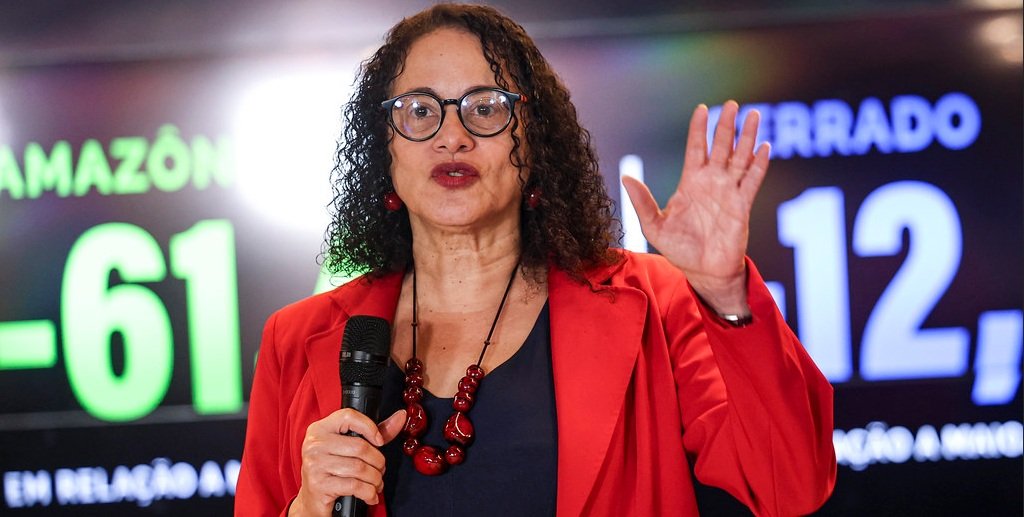 Luciana Santos, ministra de Ciência e Tecnologia, na sala de monitoramento do Observatório Regional Amazônico da OTCA/Marcelo Camargo/Agência Brasil