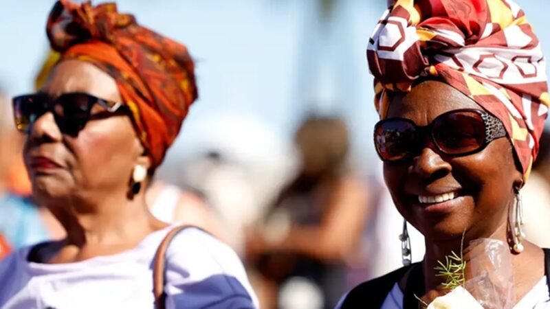 XII Marcha das Mulheres Negras do Rio de Janeiro, na orla de Copacabana na 12ª edição do Julho das Pretas/Tânia Rêgo/Agência Brasil