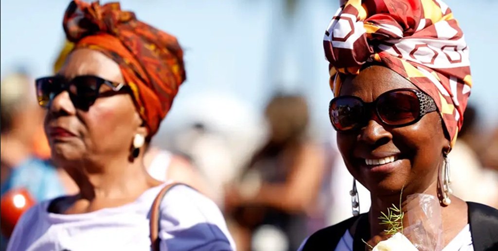 XII Marcha das Mulheres Negras do Rio de Janeiro, na orla de Copacabana na 12ª edição do Julho das Pretas/Tânia Rêgo/Agência Brasil