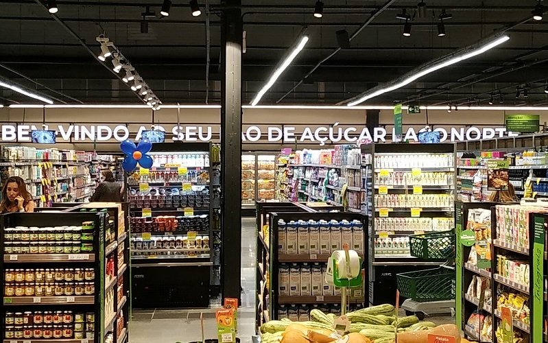 Supermercado oferece 40 vagas em mutirão presencial
