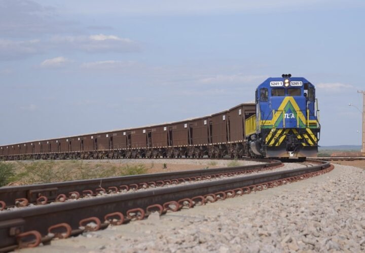 Inaugurado mais um trecho da ferrovia Transnordestina