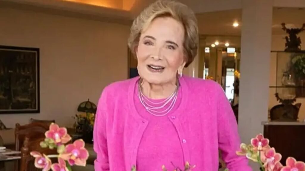 Atriz Glória Menezes morreu hoje aos 91 anos