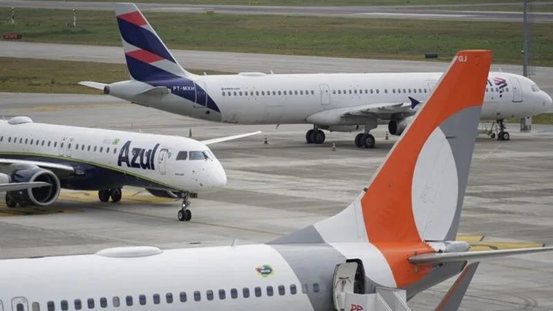 Feriados de novembro movimentam voos e barateiam viagens