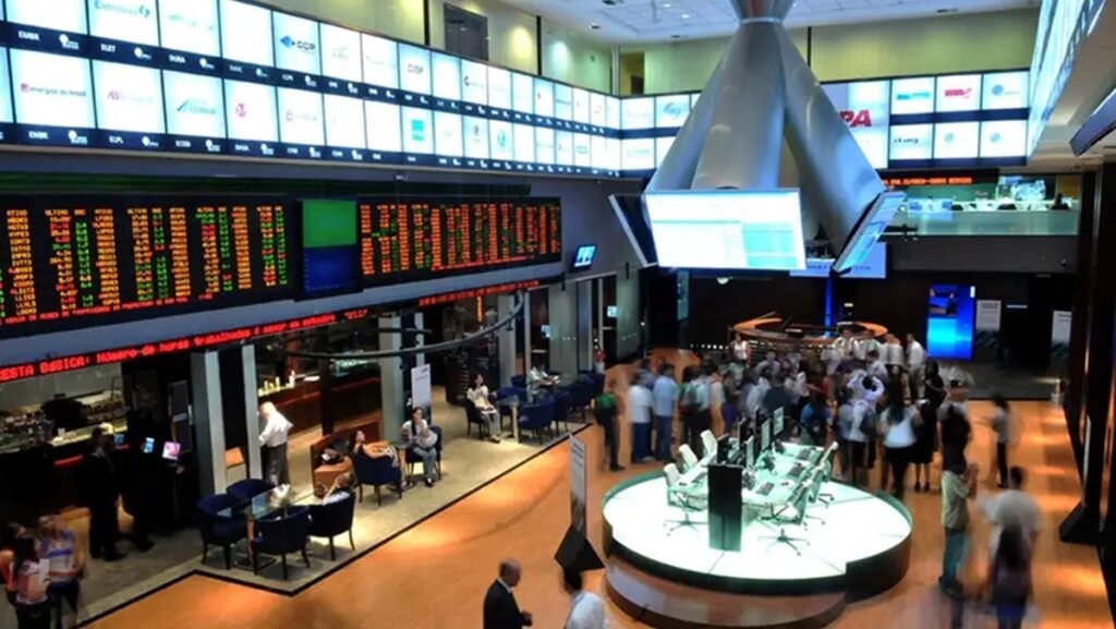 Bolsa de valores tem queda de 2,3% com evasão de capital
