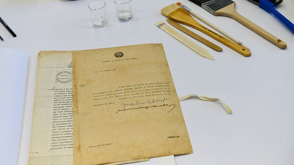 Senado conclui restauração de cartas de Juscelino Kubitschek