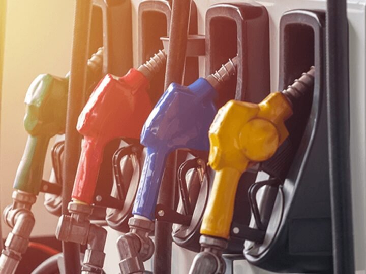 Preço da gasolina e do etanol cai pelo 3º mês seguido