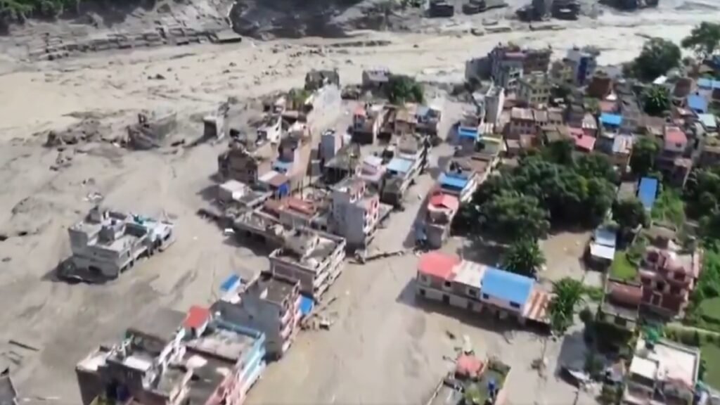Autoridades resgataram até agora 160 pessoas no Nepal