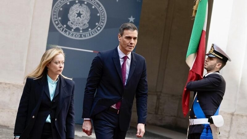 Governo espanhol emitiu um ultimato à Itália